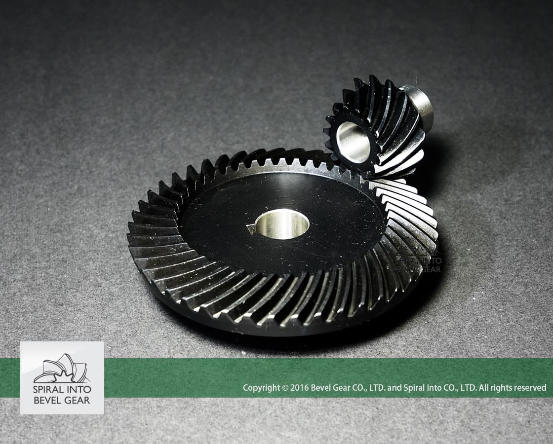 Spiral bevel gear_ crown and pinion gear_ for pneumatic tool